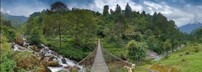 nepal trekking.jpg